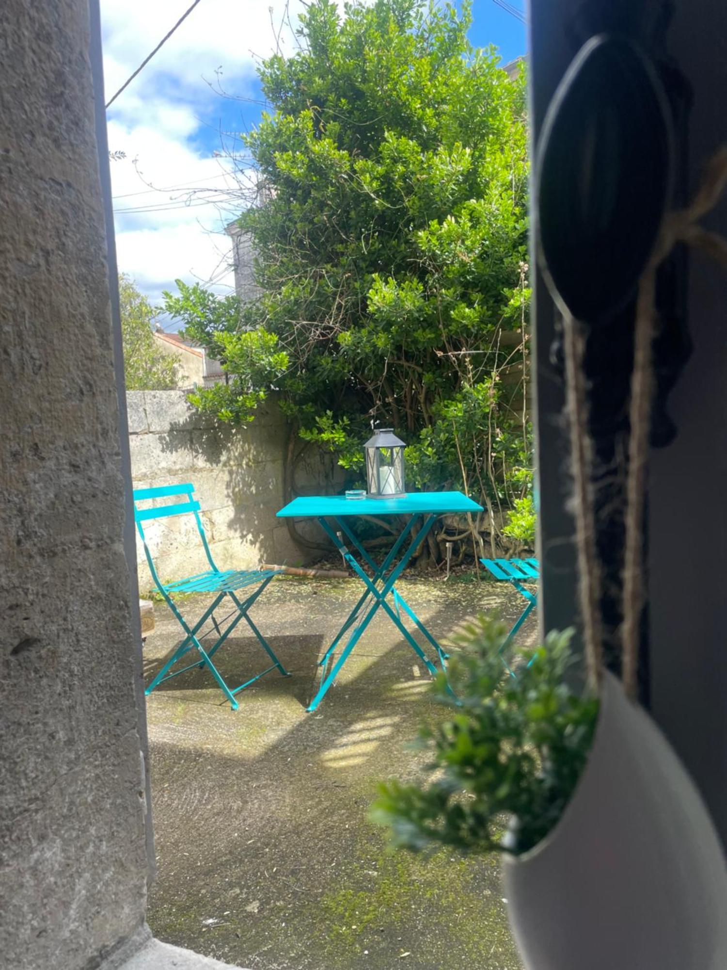 Le Tropical - Studio Avec Terrasse Angoulême Buitenkant foto